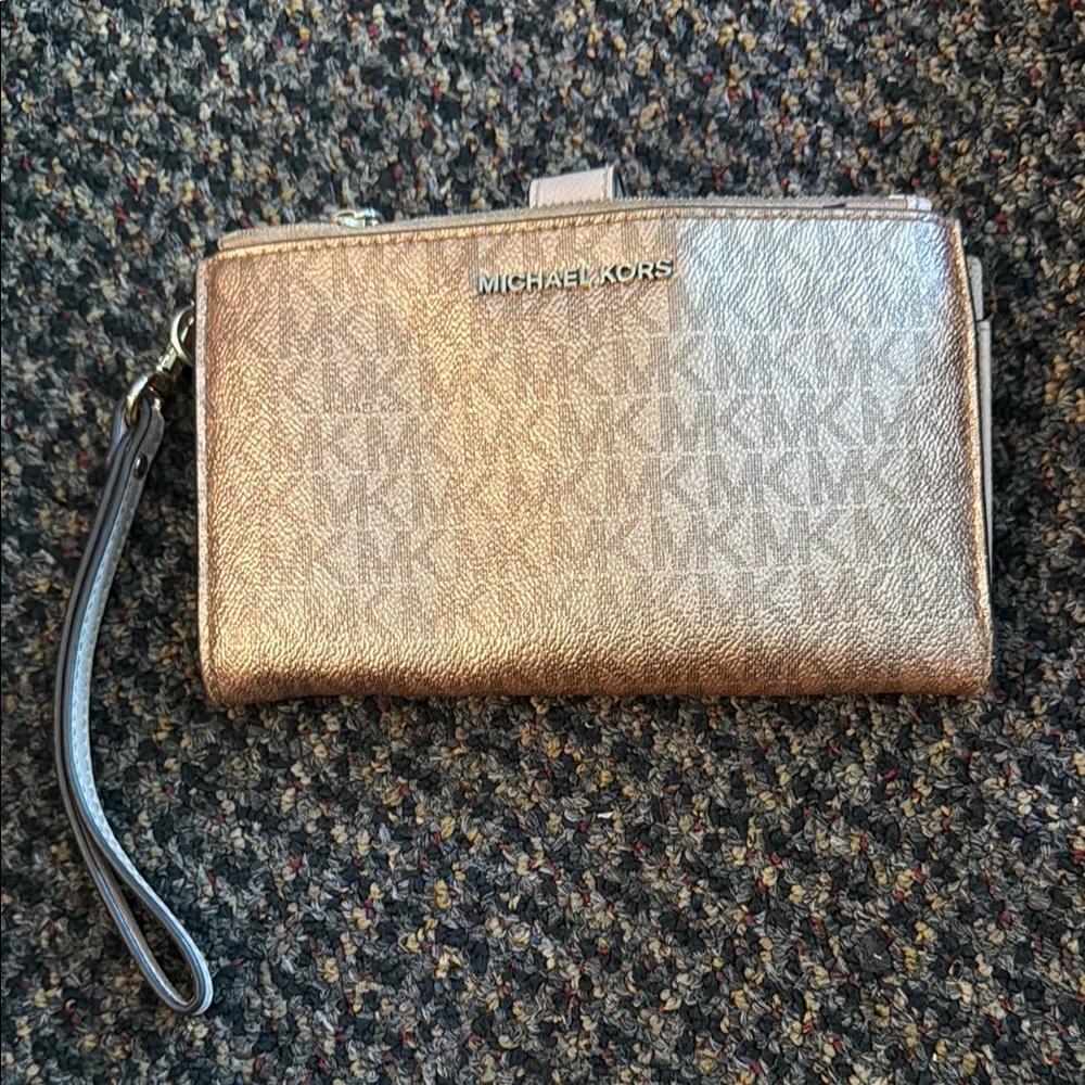 Michael Kors Metallic Gold Wristlet